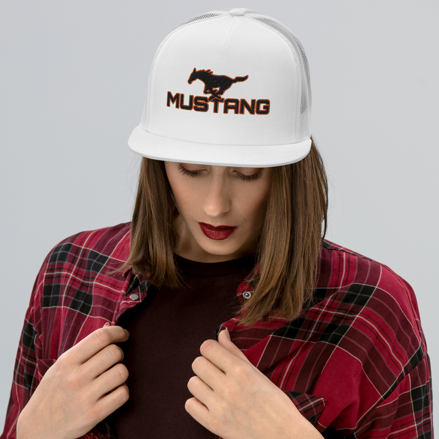 MUSTANG LOGO AND SCRIPT TRUCKER HAT