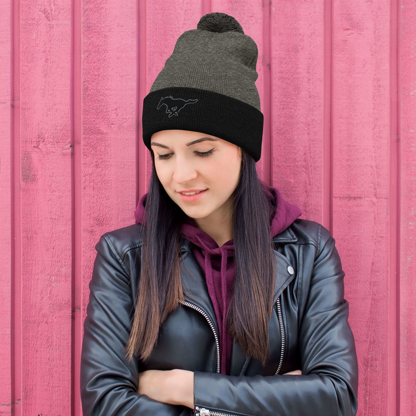 MUSTANG LOGO POM-POM BEANIE